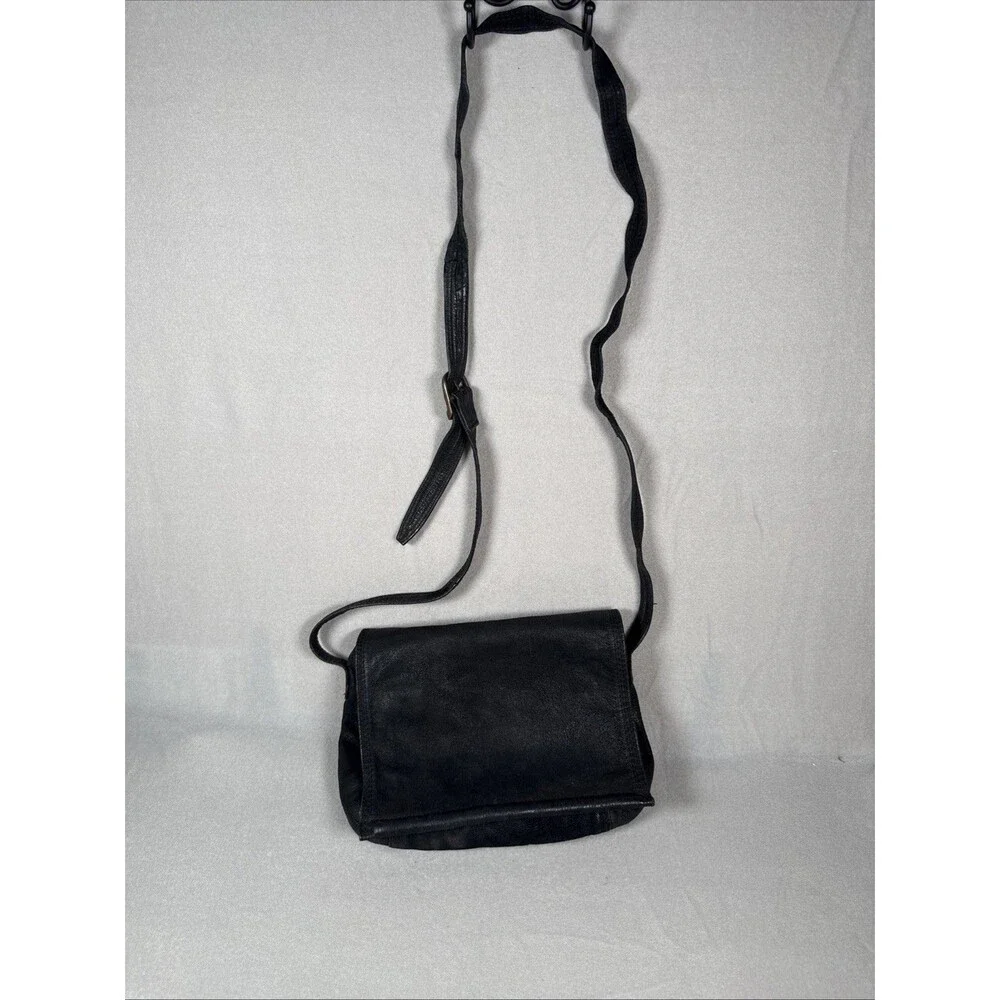 Vintage Emily Ann of Boca Raton Florida Leather Flap Crossbody Shoulder Bag Tan